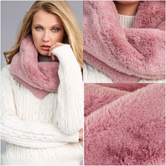 Super Soft Blush Fur Infinity Scarf Snood - Picture 2 of 4
